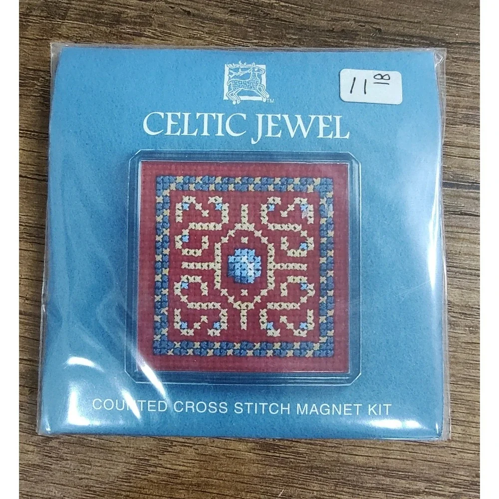 Celtic Jewel Miniature Decorative Cross-Stitch Magnet Kit NOS W46